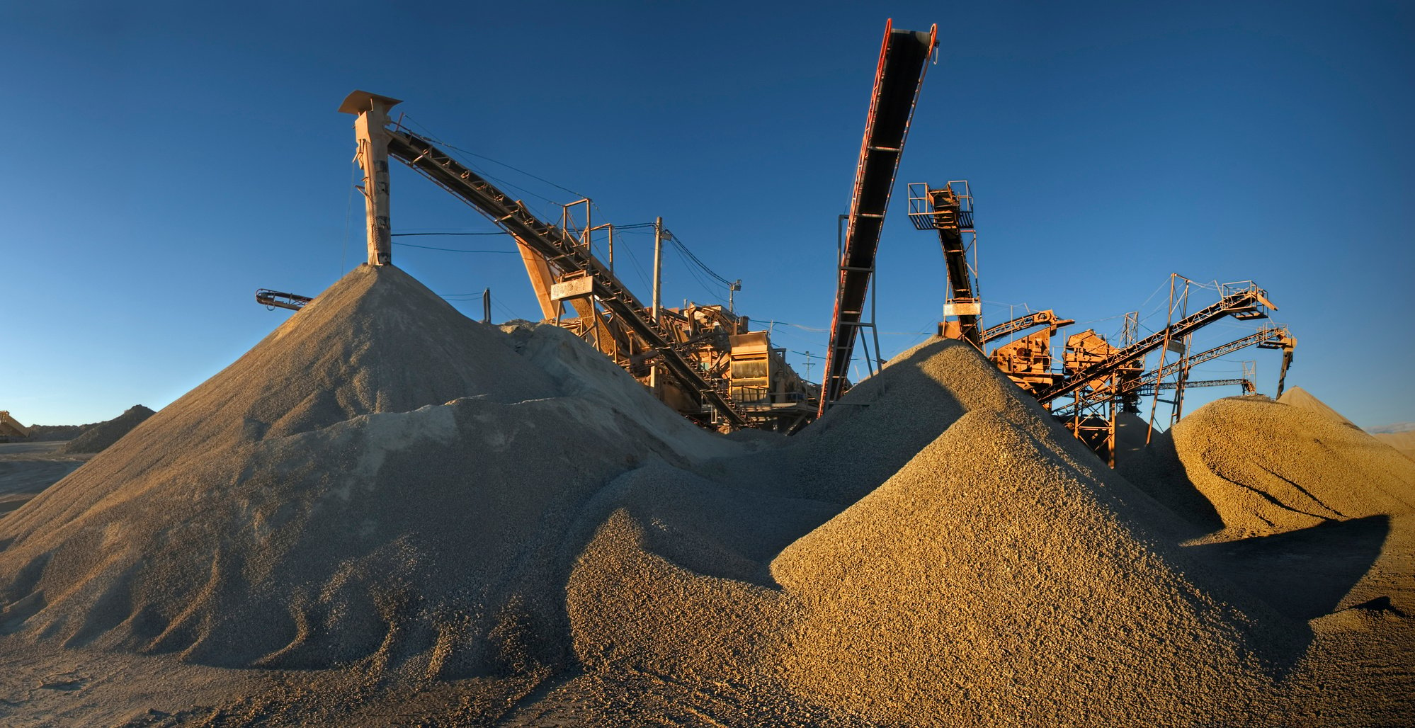 Machinery, gravel and sand II